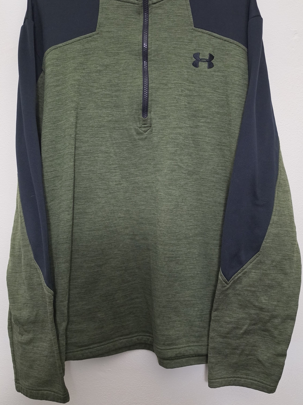 Under Armour Men’s 2XL Quarter Zip Pullover Olive Green Black Loose Fit